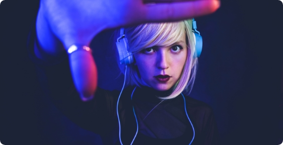 young-woman-listening-to-beat-radio-and-illuminated